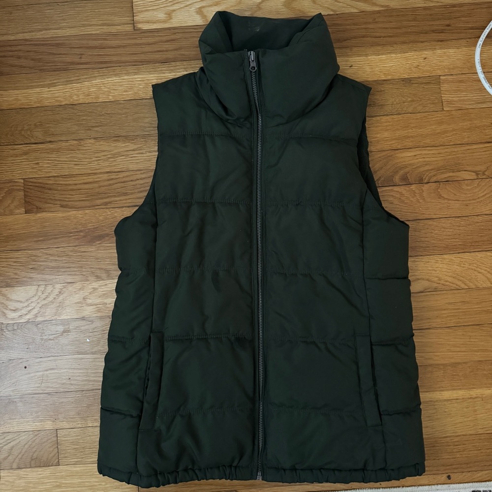 Old Navy Dark Green Quilted Vest - Picture 9 of 10